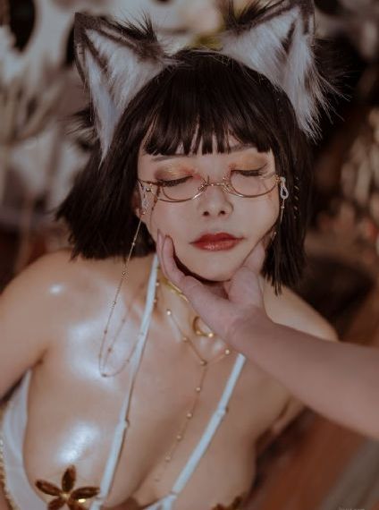 美丽的丽莎1980意大利语翻译中