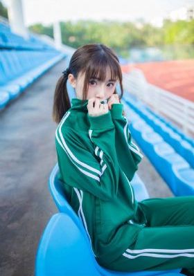 电车摩女