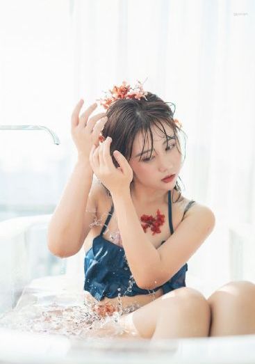 粉嫩饱饱鱼一线天在线观看