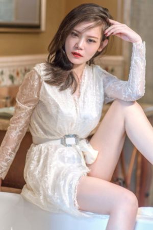 电影湿濡的女人