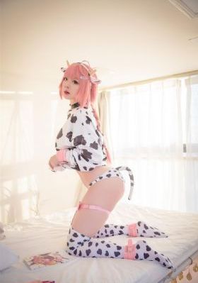 侯府荡女h女奶水