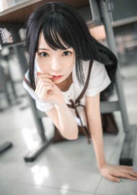 办公室内衣上下中卷观看